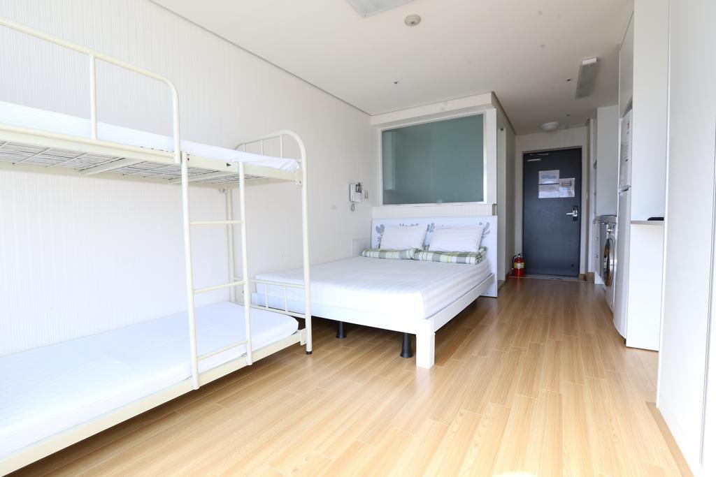 Phil House Hostel Guri Cameră foto